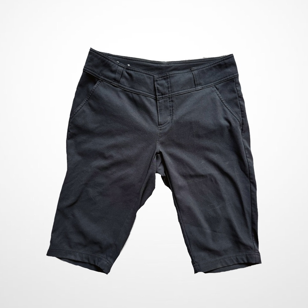 Columbia Women’s Athletic Short - Size 6